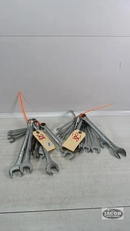 SAE AND METRIC WRENCH SET
