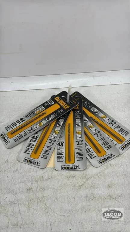 (5) 1/8IN DEWALT DRILL BITS