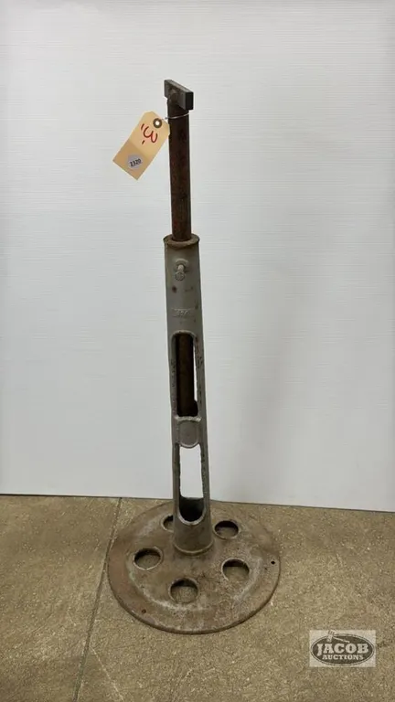 ADJUSTABLE SHOP BUILT STAND