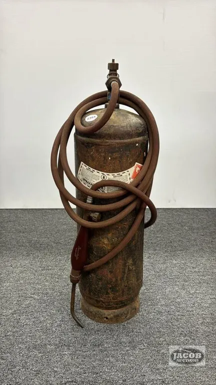 ACETYLENE B TANK WITH TORCH