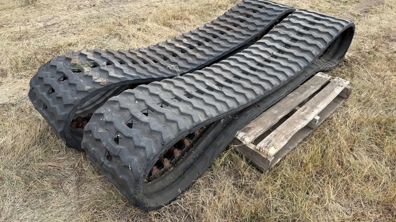 (2) Rubber Tracks