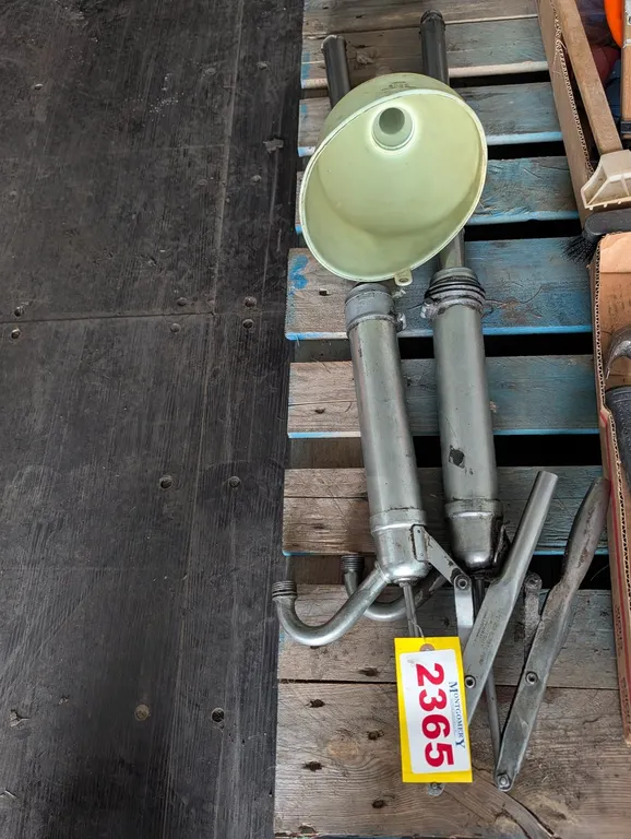 Manual Grease Pumps