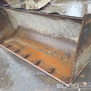 2016 80" Front Loading Bucket to suit CASE 121 Wheeled Loader 