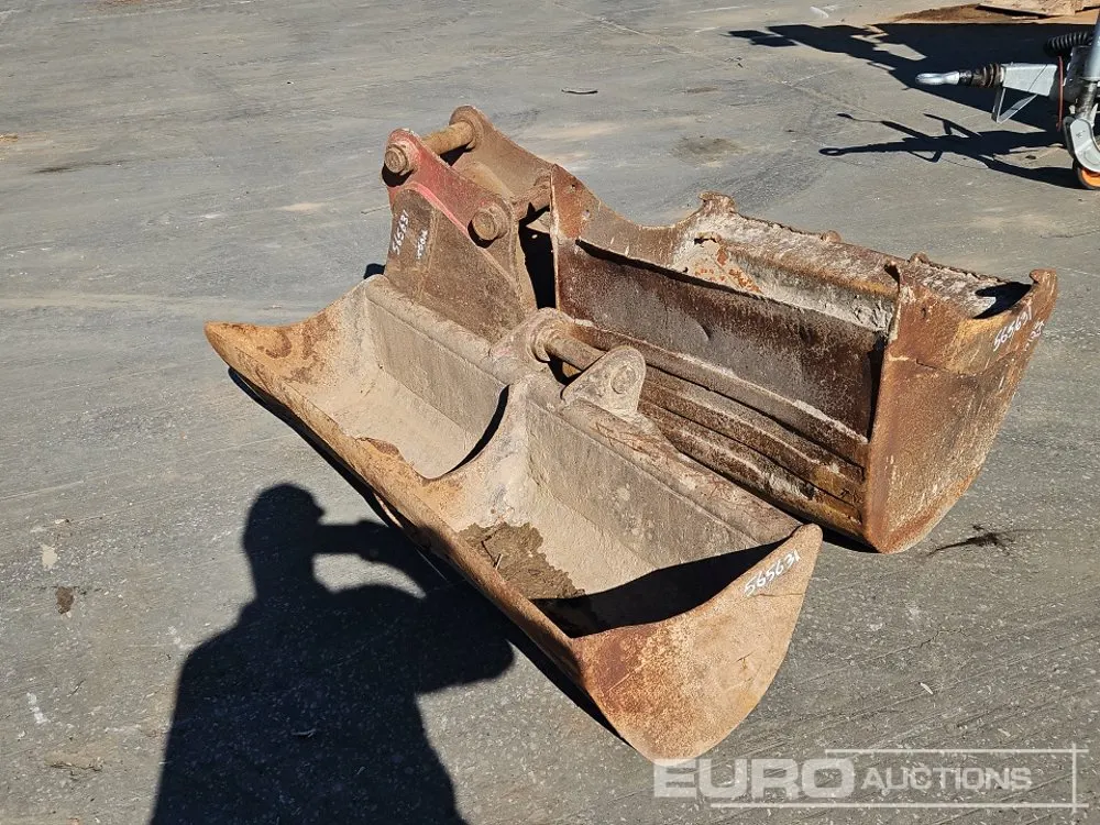 60" Ditching, 36" (Damaged), 12" Digging Bucket 60mm Pin to suit 10 Ton Excavator