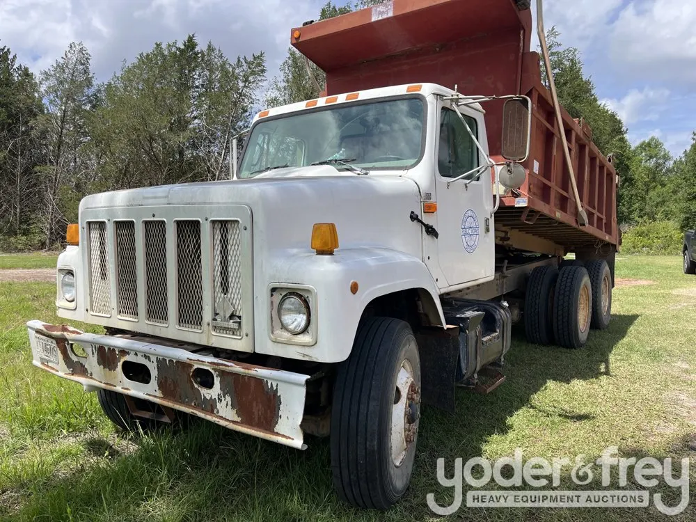 2000 International 2574