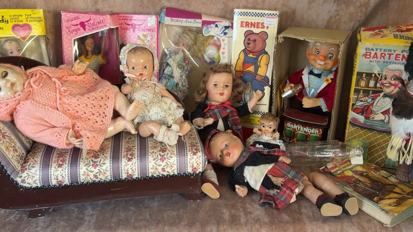 Large Mixed Lot Dolls Shirley Temple Collection Vintage Clothing Shoes Accessories