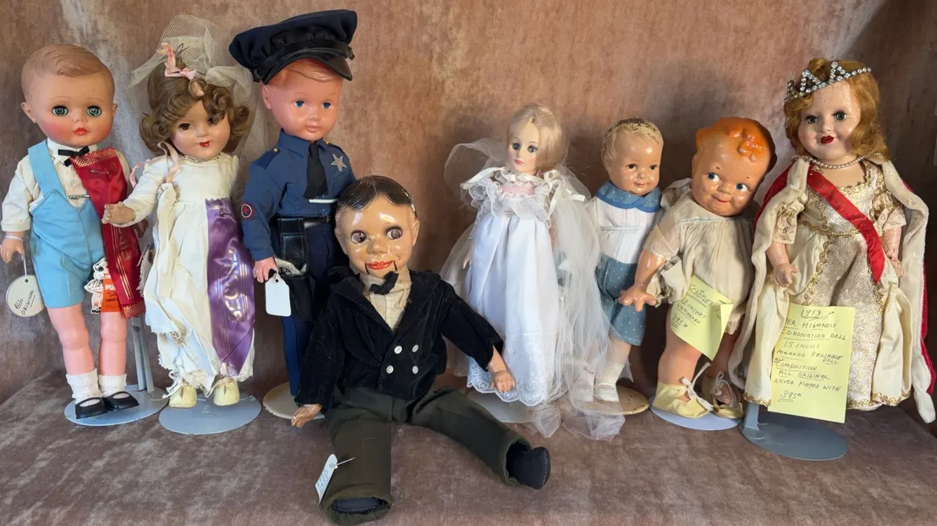 Vintage Composition and Hard Plastic Dolls Including Shirley Temple and Cootles