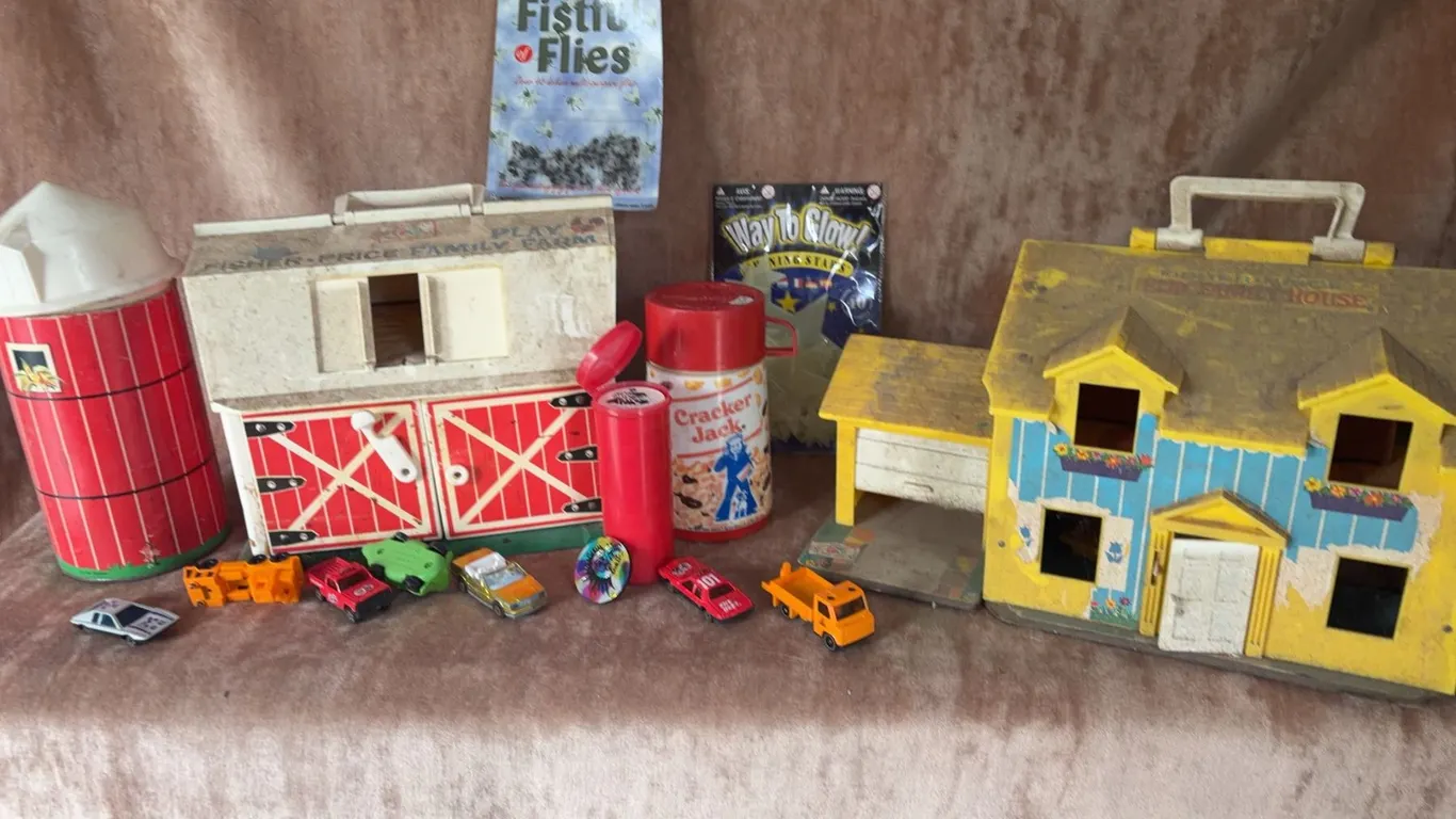 Fisher Price Barn, Play Family House, Matchbox Cars, Toys, Cracker Jack Tin