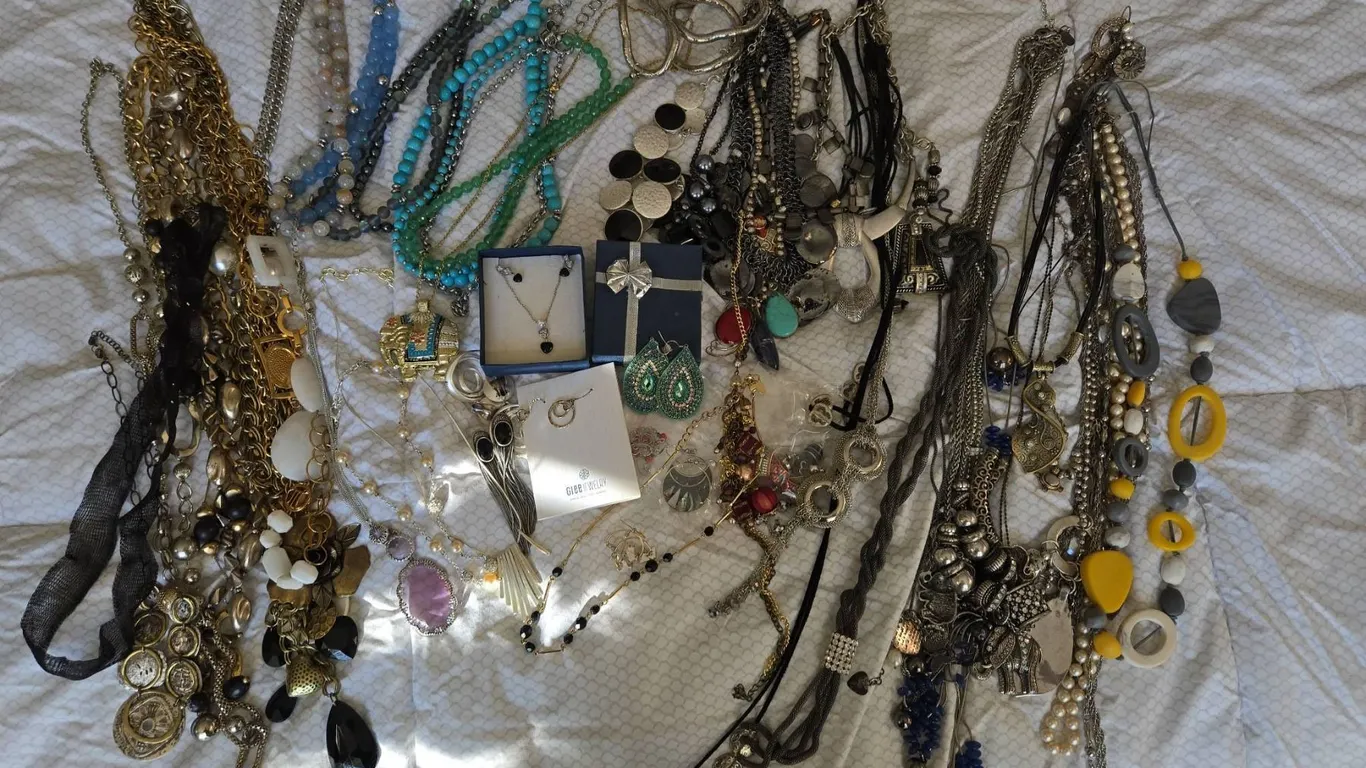 Costume Jewellery Lot With Necklaces, Earrings, Bracelets, Pendants