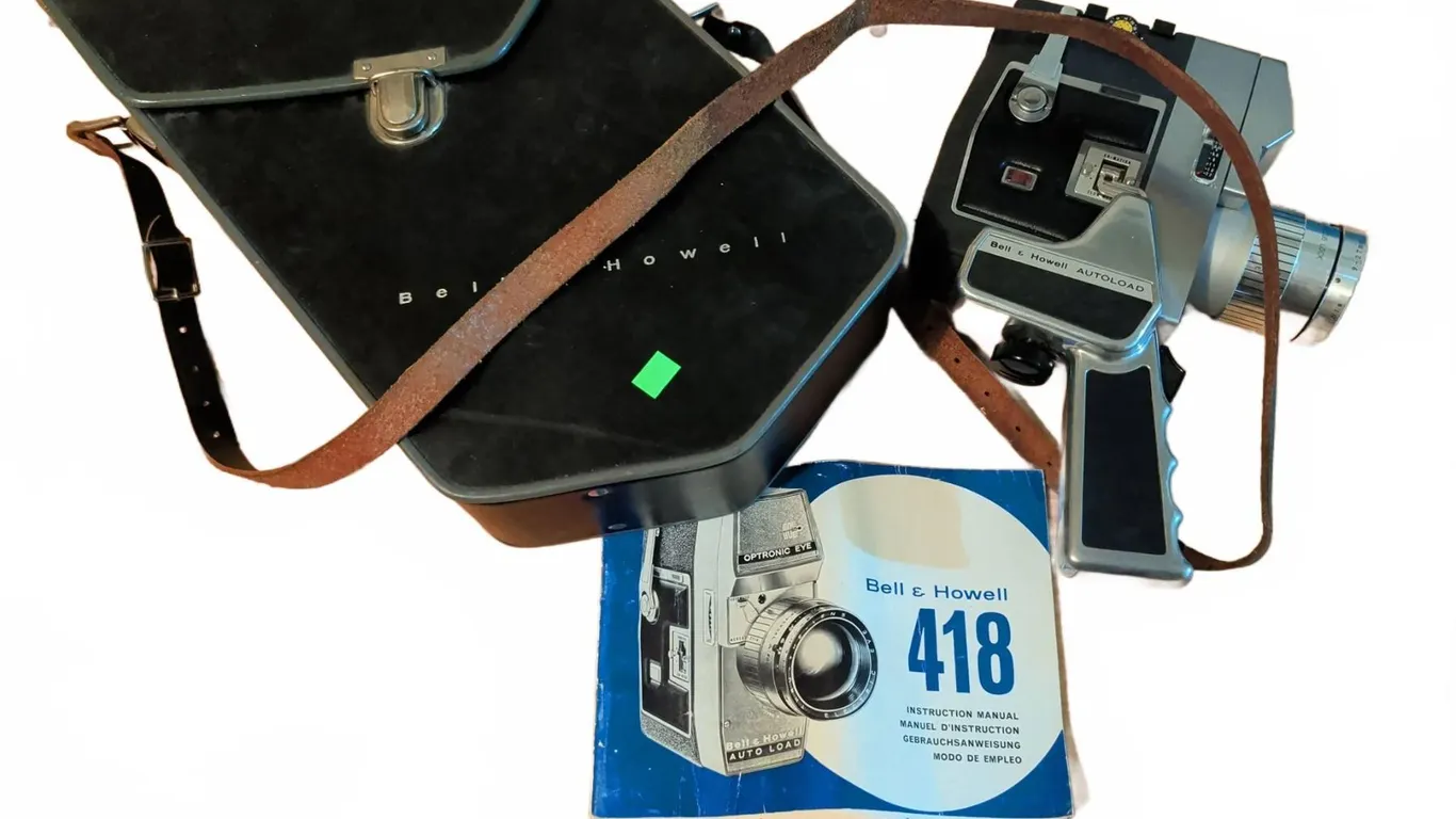Bell & Howell 418 Autoload Movie Camera with Original Case and Manual