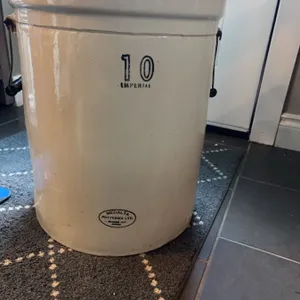 Medalta Potteries 10 Imperial Stoneware Crock