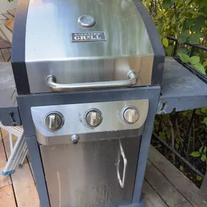 Backyard Grill 3-Burner Propane Gas Grill