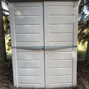 Rubbermaid 3 x 5 Outdoor Storage Shed