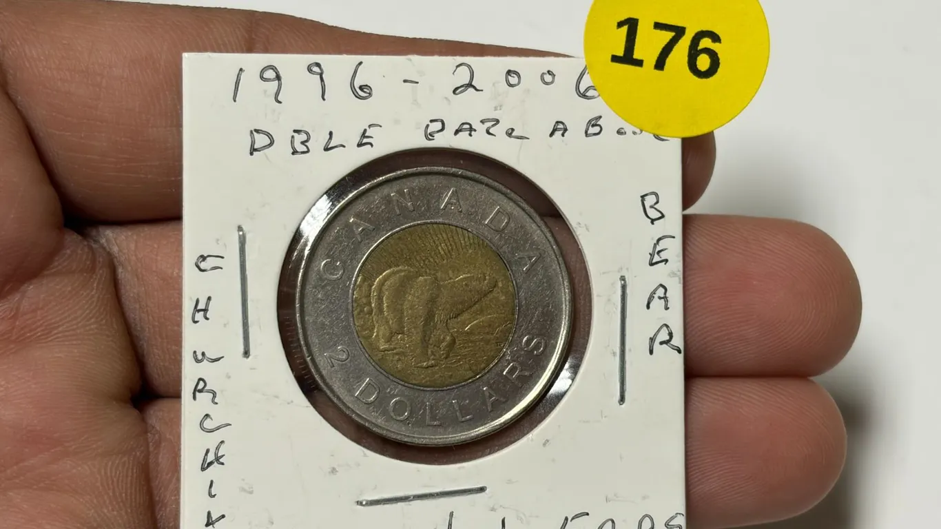2006 Canadian Toonie, Churchill Bear c/w Rounded Ears