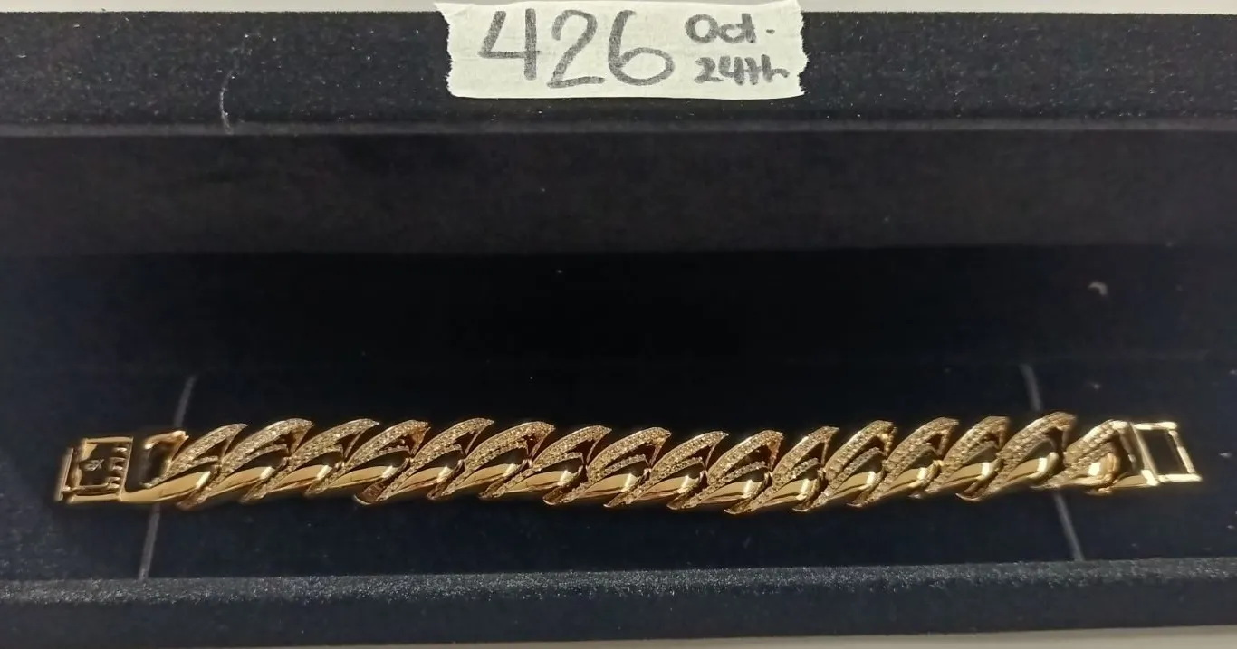 6) NEW 18K Gold Plated Simulated Diamond (CZ) Cuban Link Bracelet