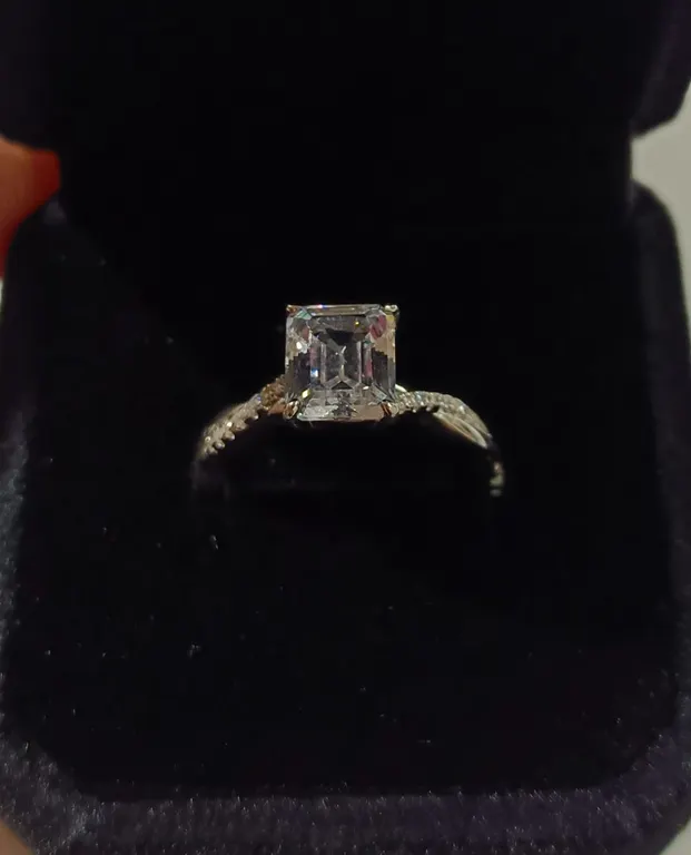 10) NEW Sterling Silver 3.0ct Simulated Diamond (CZ) Twist Ring