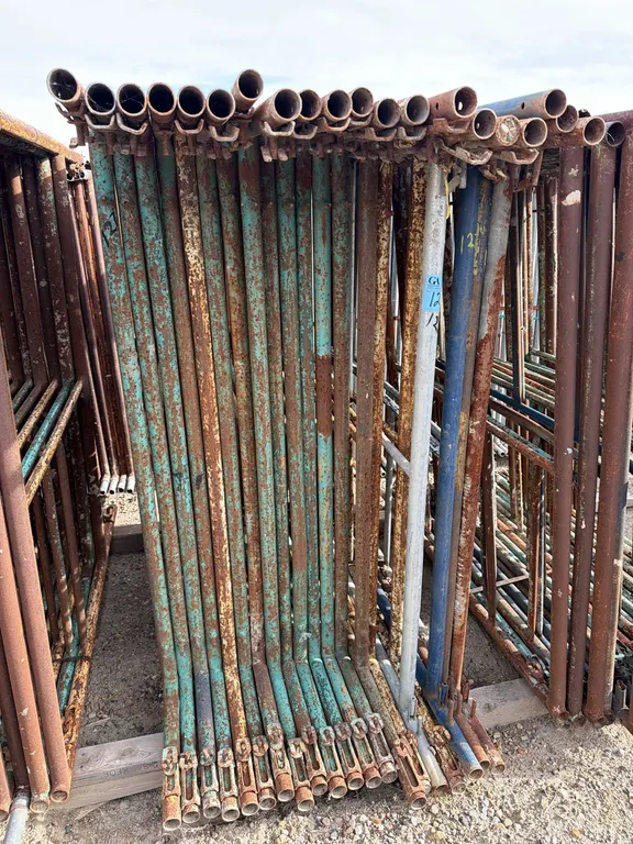 20 Steel Masonry Scaffold Frames – 5ft wide
