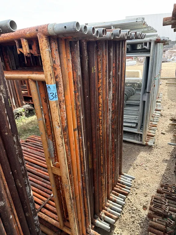 23 Steel Masonry Scaffold Frames – 5ft wide