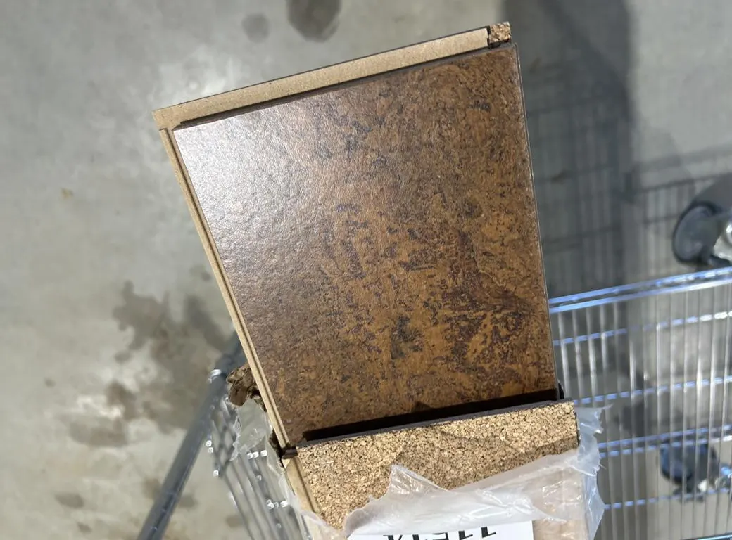 (1) Box of Flock Chestnut Cork Comfort (8 Pieces)
