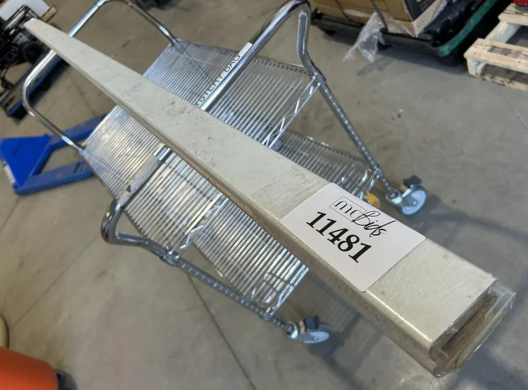 (4) Pieces 94" Off White Wood Molding