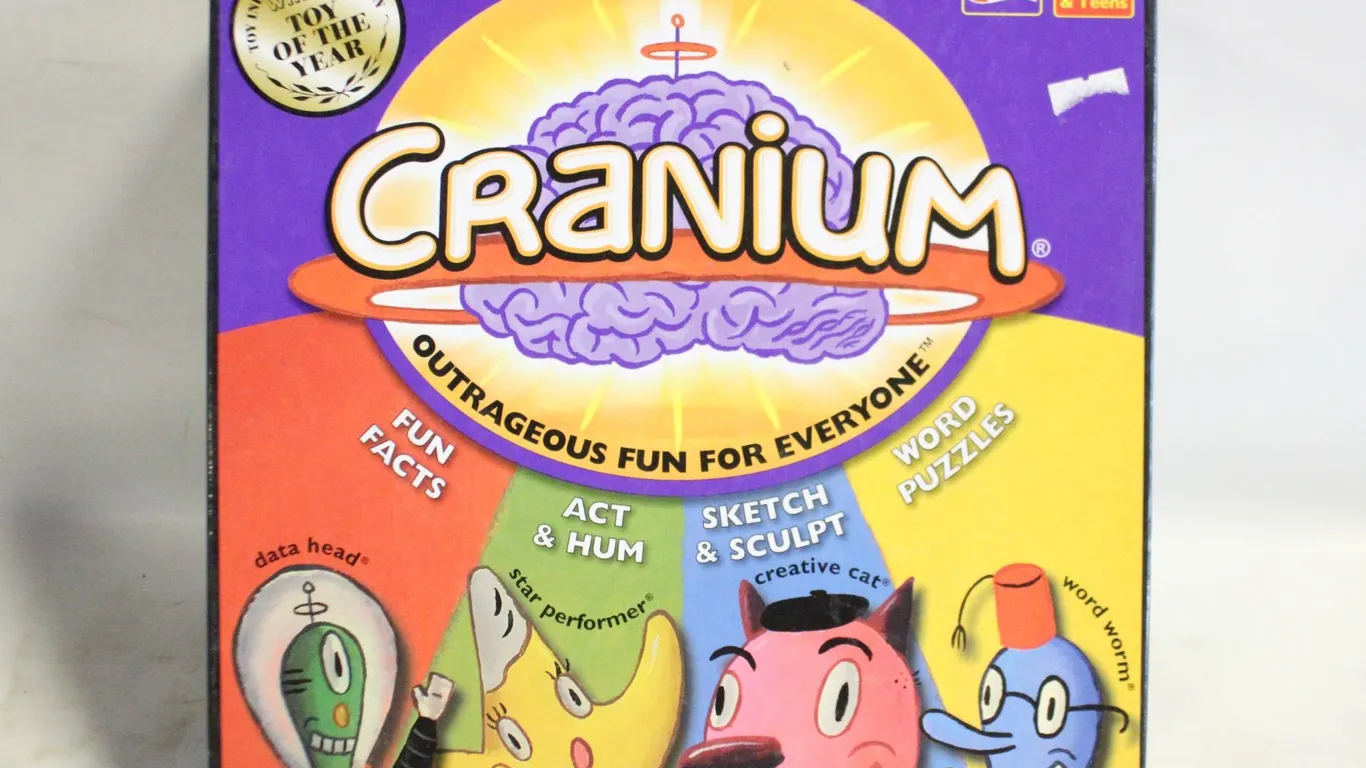 CRANIUM GAME FOR ADULTS AND TEENS