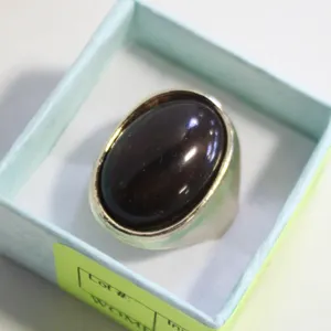 WOMENS VINTAGE STYLE RING SZ 8