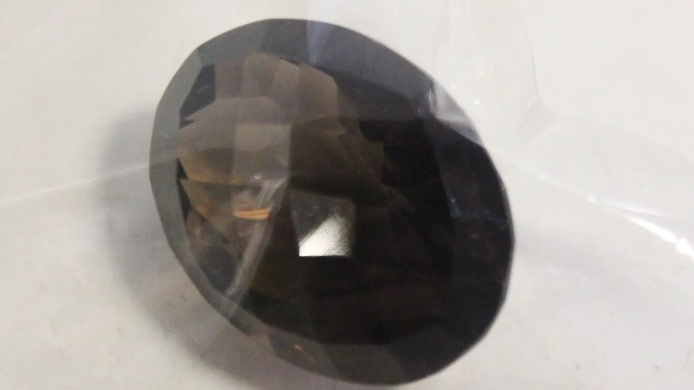 63CT NATURAL SMOKEY QUARTZ GEMSTONE