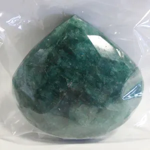 585CT NATURAL GREEN EMERALD GEMSTONE