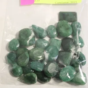 325CT MIXED LOT NATURAL GREEN EMERALD