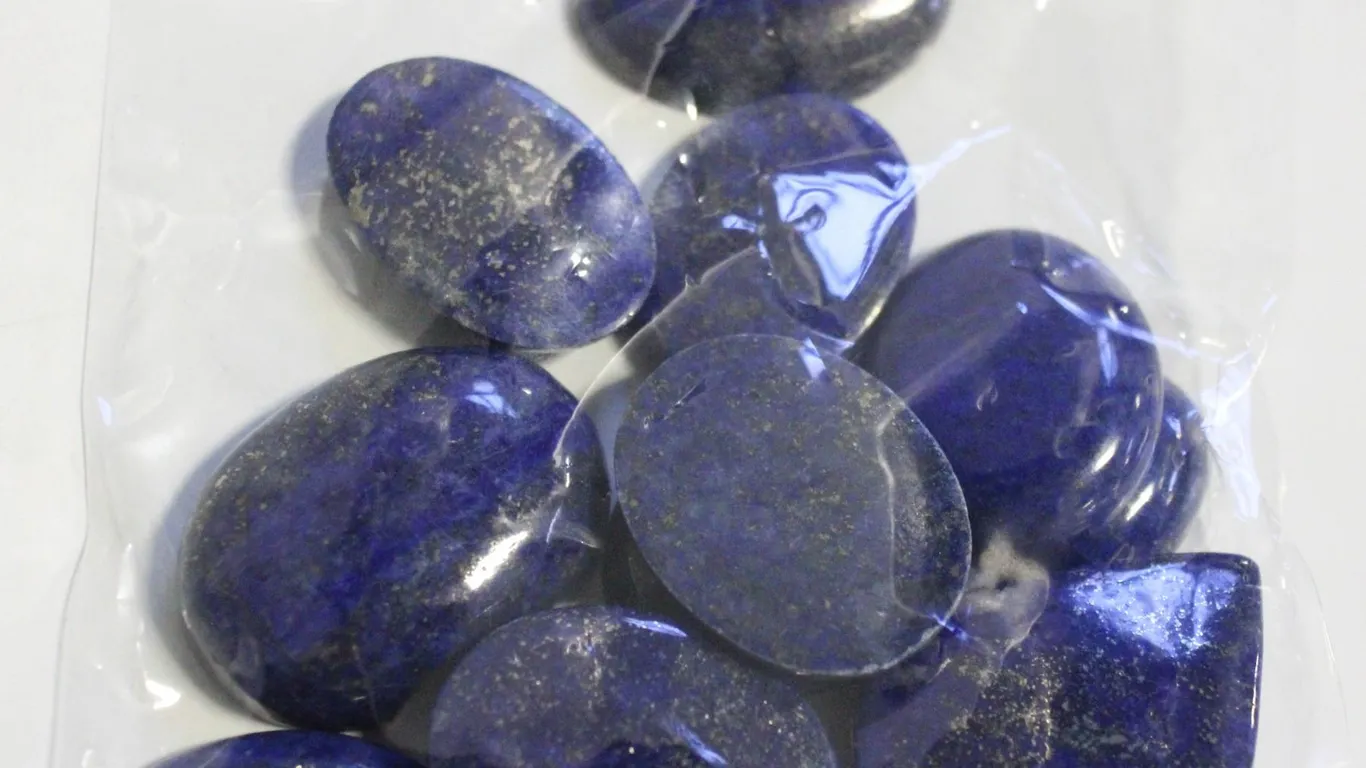 380CT MIXED LOT NATURAL LAPIS LAZULI