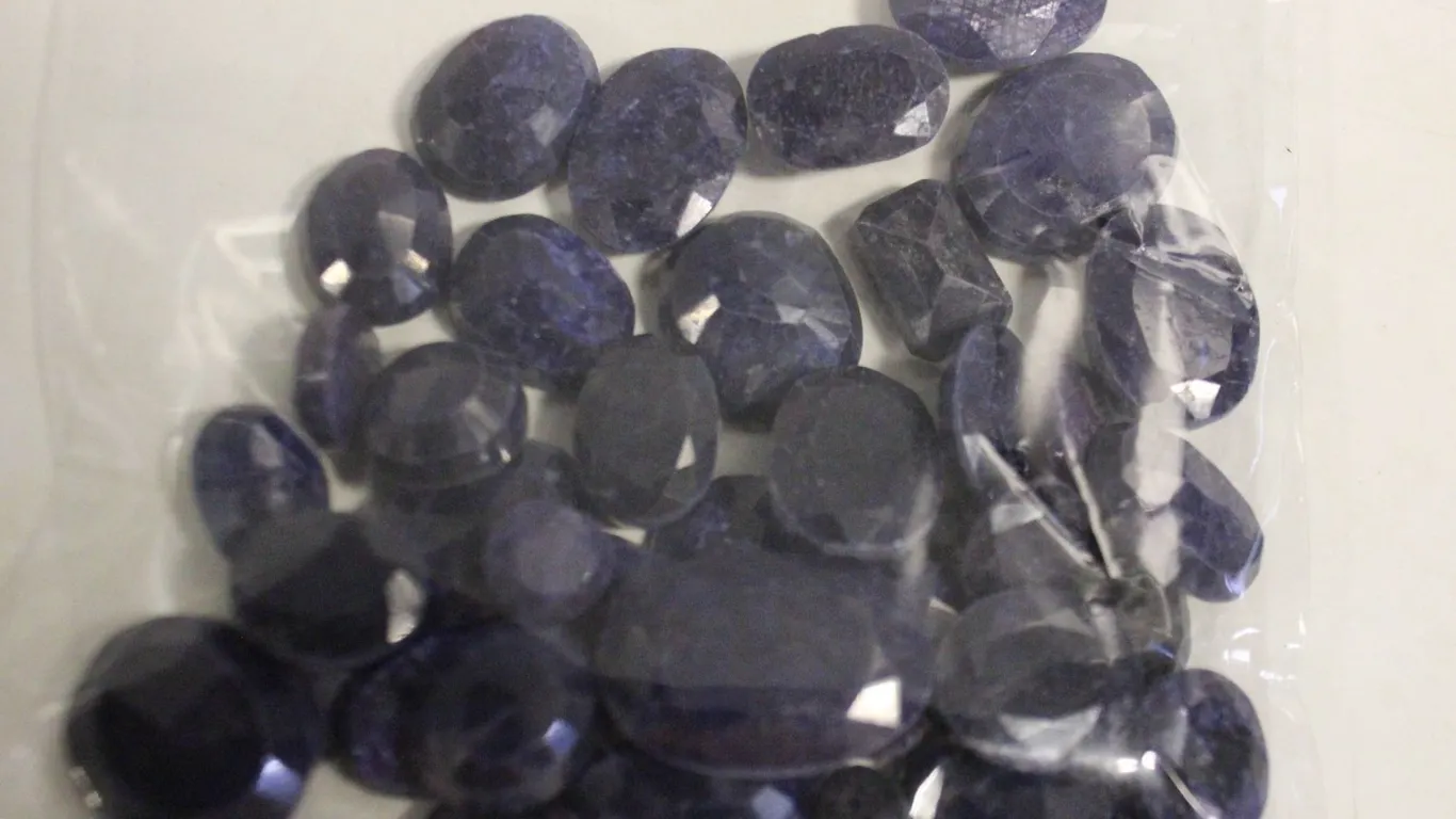 325CT MIXED LOT NATURAL BLUE SAPPHIRE