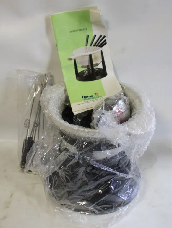 NEW FONDUE POT / STAND & MORE (NO BOX)