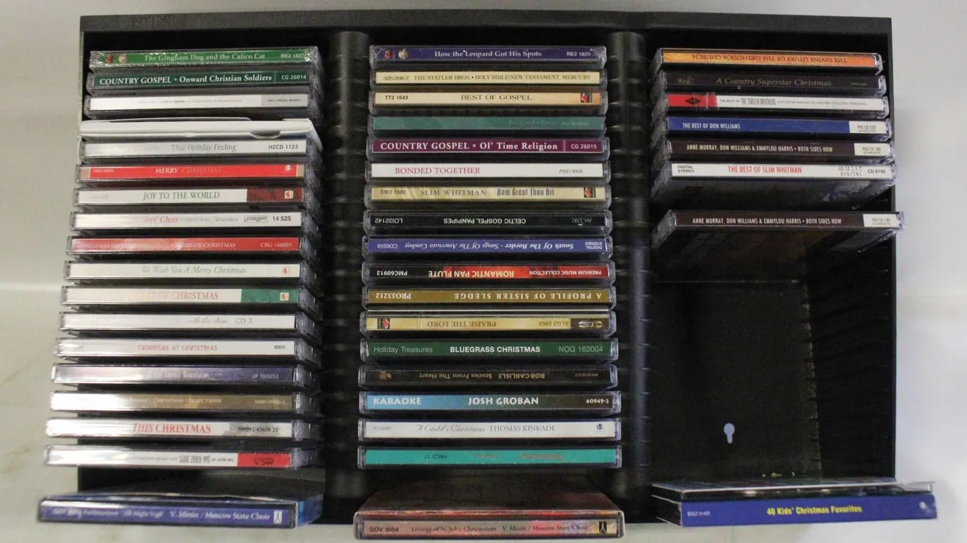 LOT OF VARIOUS CDS