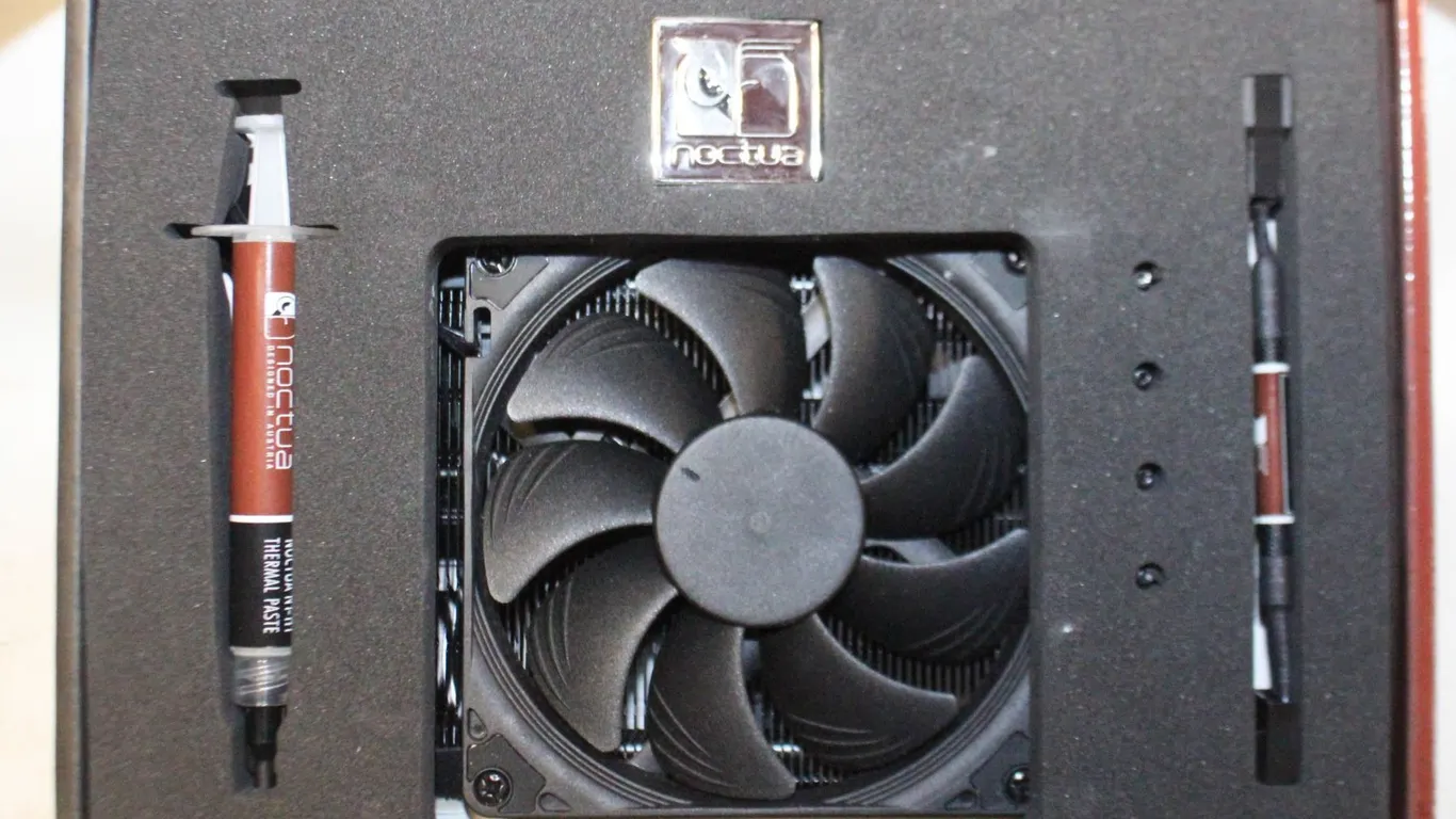NEW NOCTUA CHROMAX BLACK PREMUIM FAN NF-A9XIY