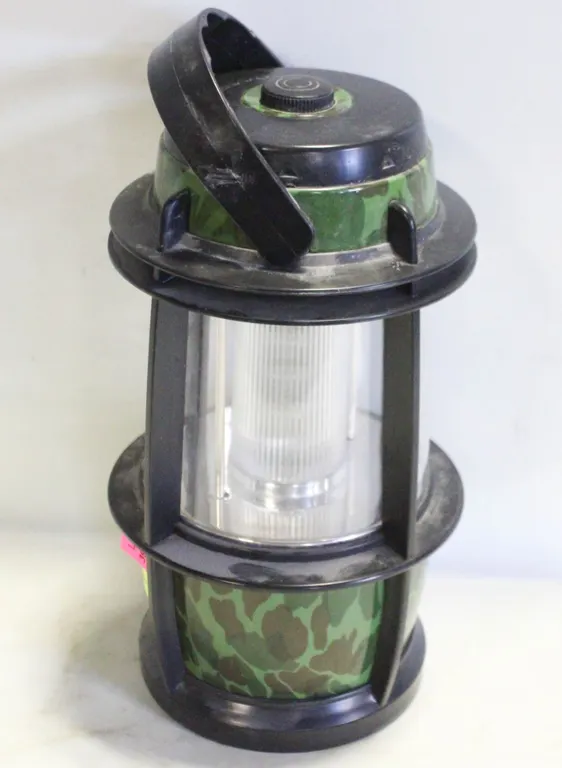 POWER ADVANTAGE LED LANTERN