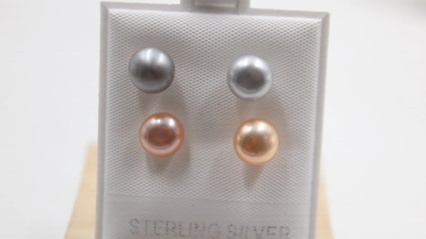 #125-NATURAL AKOYA PEARL STUD EARRINGS
