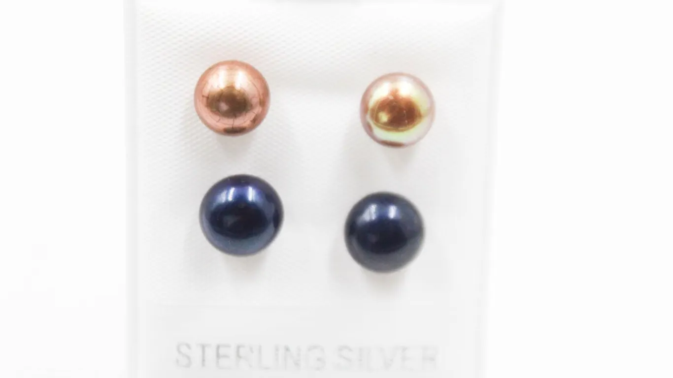 #122-NATURAL AKOYA PEARL STUD EARRINGS