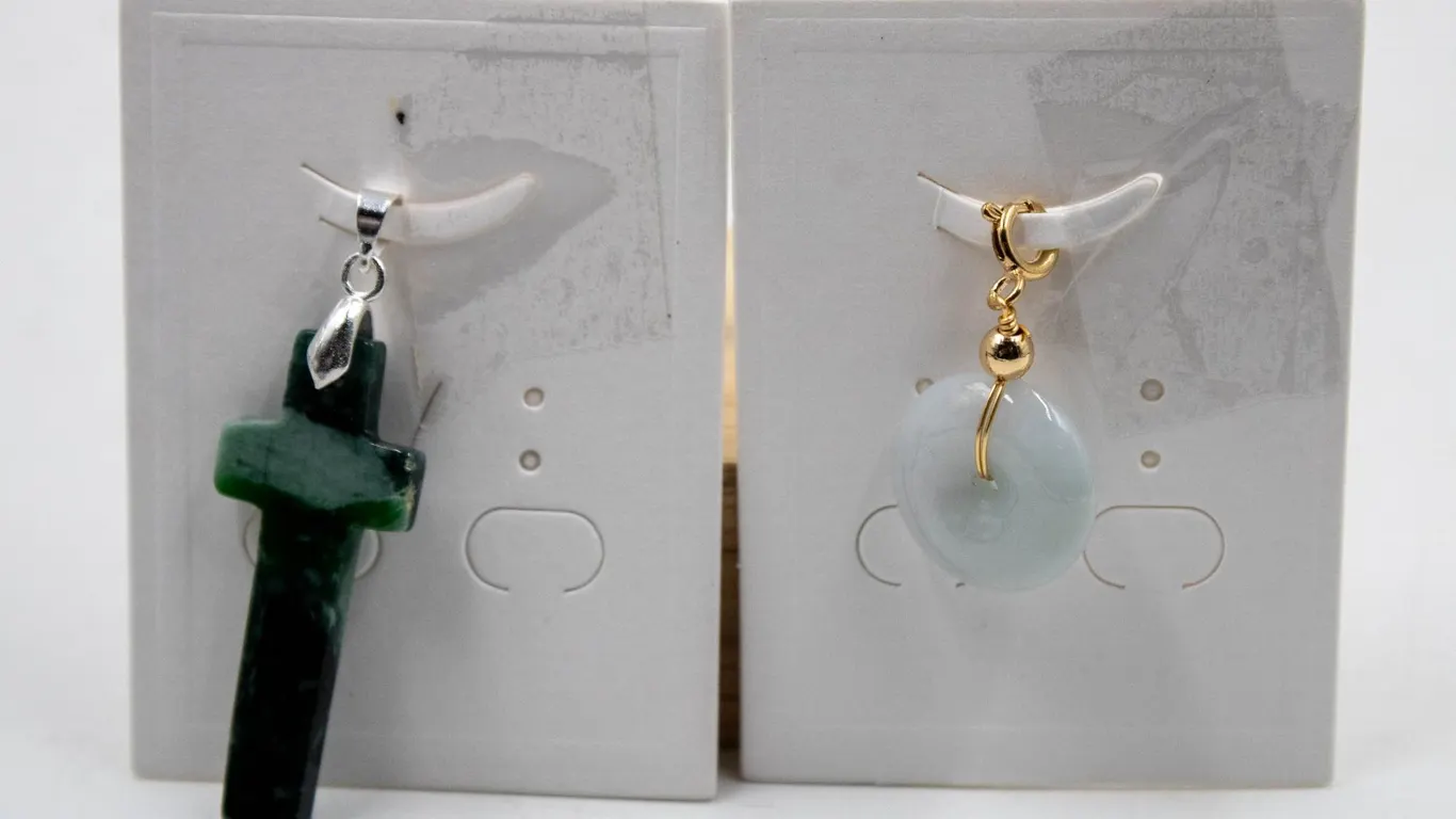 #196-NATURAL JADE JADEITE PENDANT 2PCS