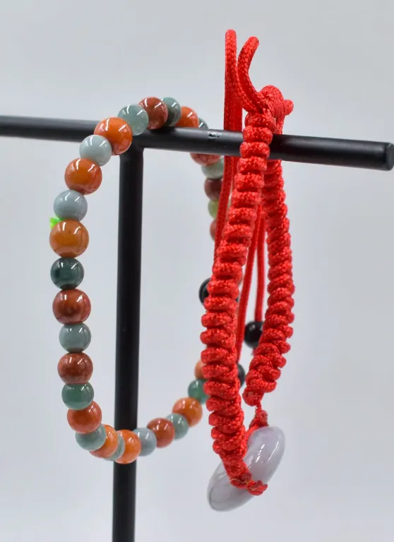 #143-NATURAL JADE JADEITE DONUT & BEAD BRACELET
