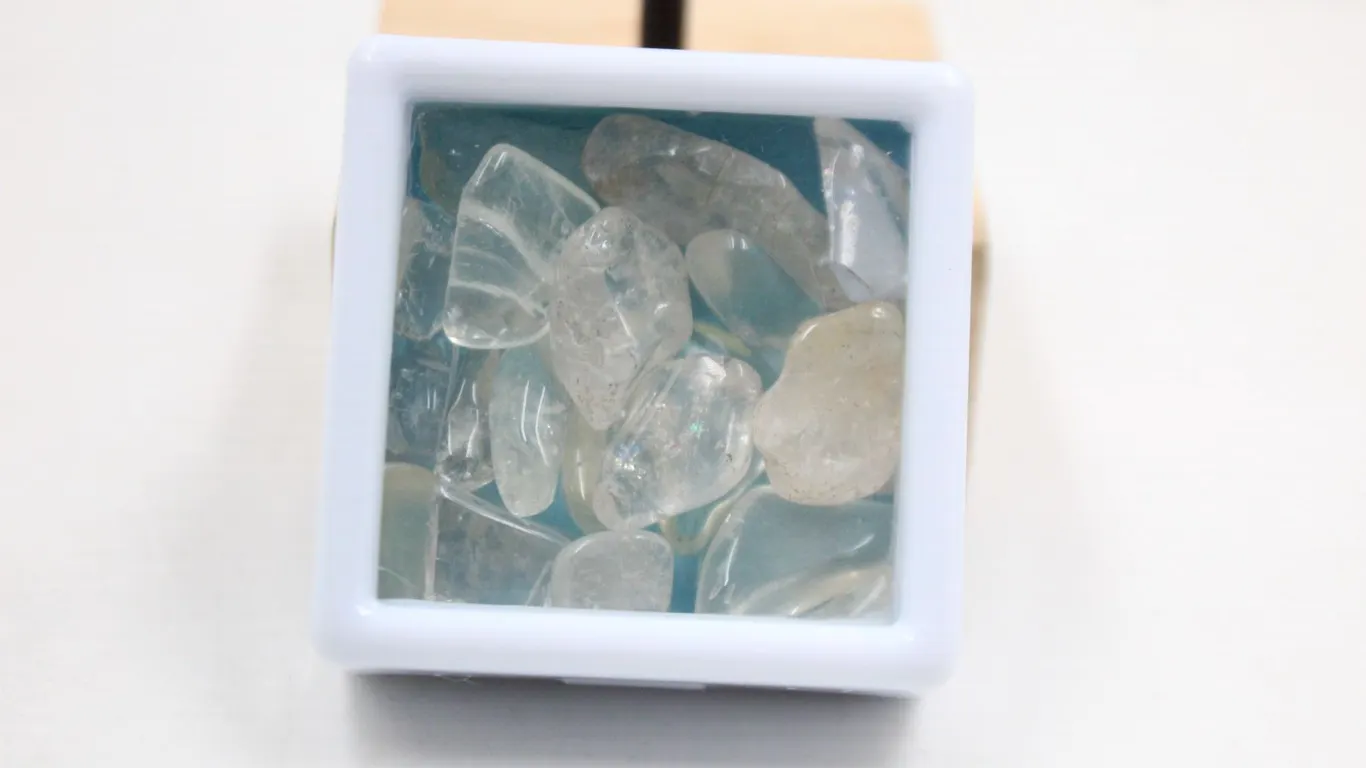 #194-NATURAL CLEAR CITRINE GEMSTONE ROUGHT 100.75C