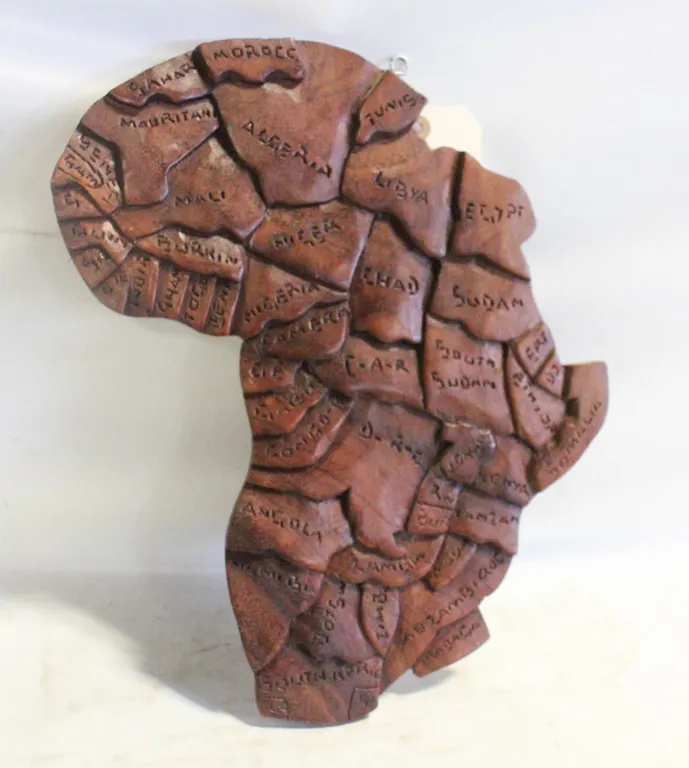 VINTAGE HAND CARVED WOODEN AFRICA MAP