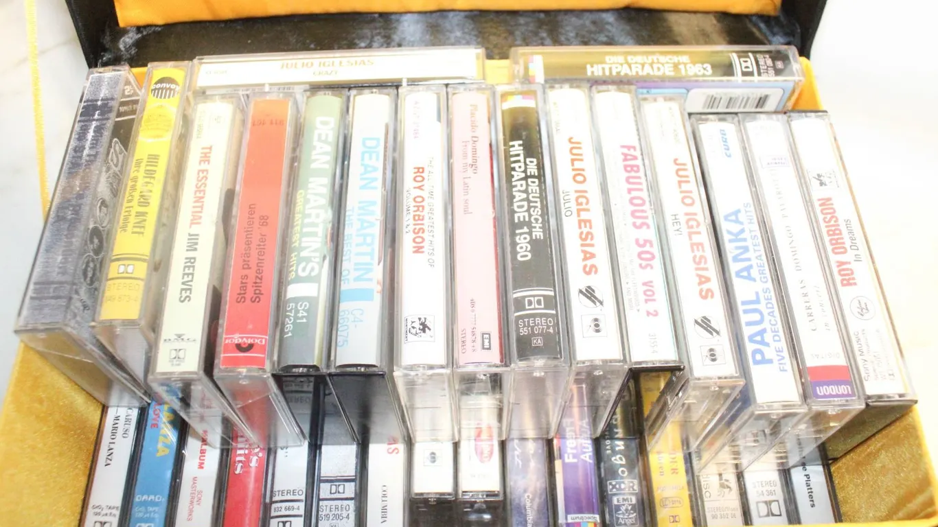 BOX OF 39 OLDIES CASSETTES