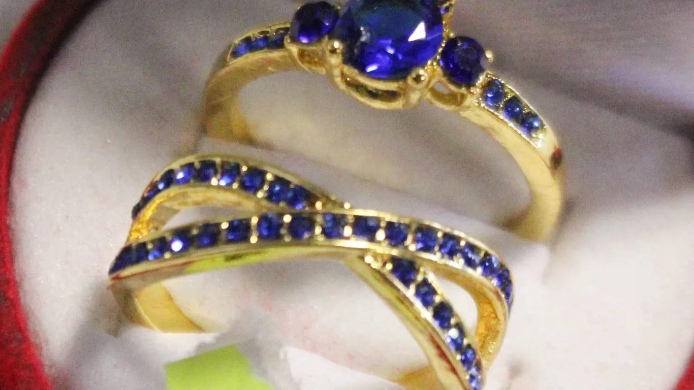 NEW 2PCS MOONSTONE RING SIZE8
