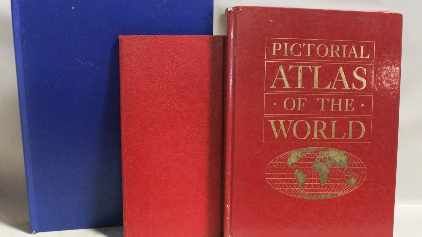 3 VINTAGE ATLAS BOOKS, 1965, 1988, 1993