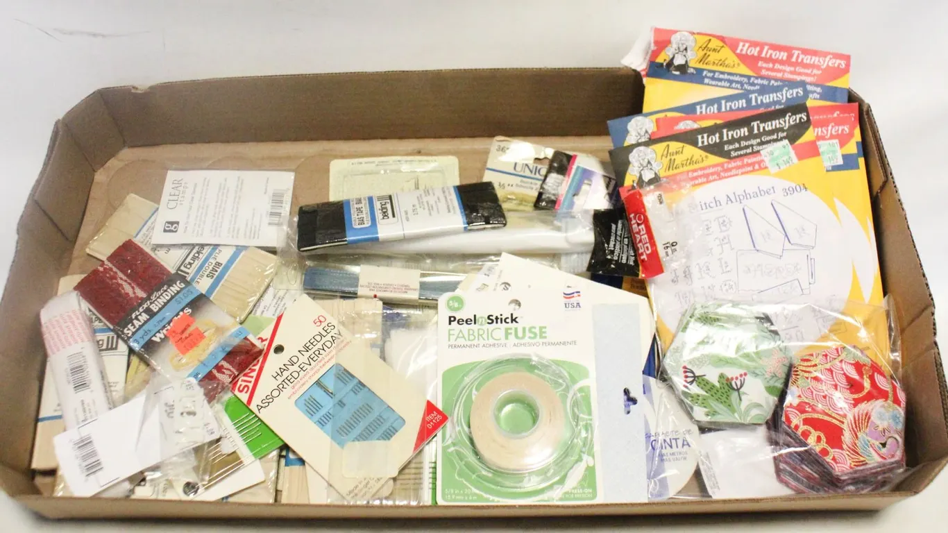 ASSORTED SEWING NOTIONS