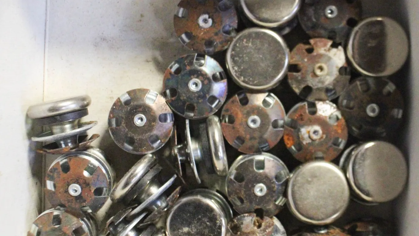 24 PCS ROUND SWIVEL BASED INSERT FOR