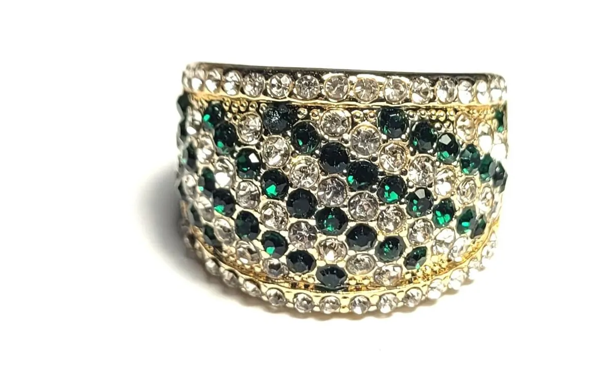 4) SHOWSTOPPER GOLD TONE WITH CLEAR