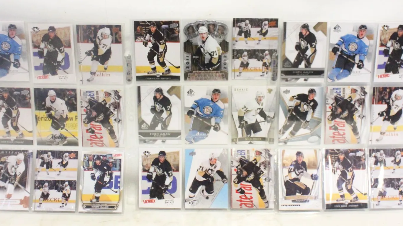 HOCKEY CARDS