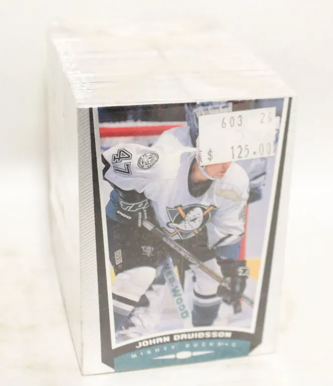 HOCKEY CARDS