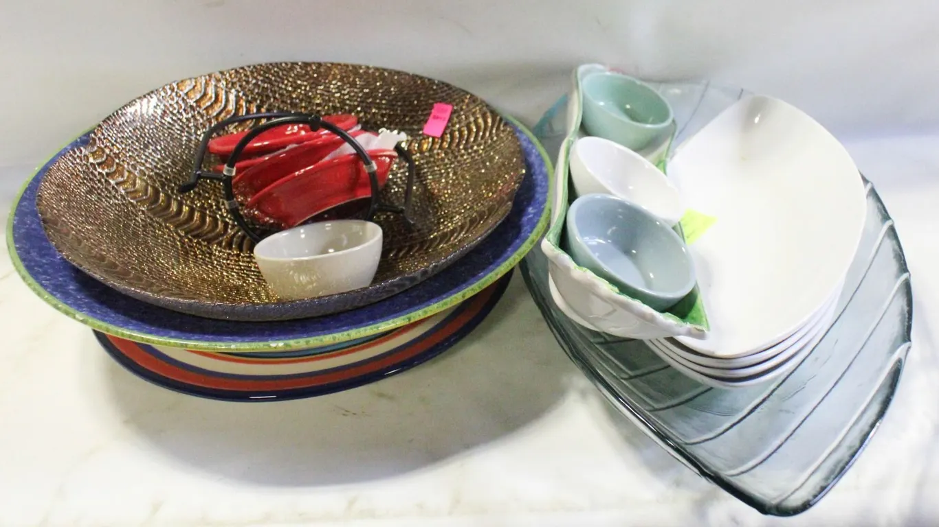 COLLECTIONS OF SERVING DISHES + PLATTERS